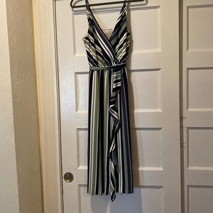 Loft outlet faux midi wrap dress. Size medium
